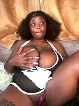 Snapshot of Savage_baby chatting on April 23, 12:29 pm Savage baby online show from April 23, 12:29 pm