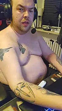 Snapshot of PupW0lfy chatting on February 4, 7:20 pm PupW0lfy online show from February 4, 7:20 pm