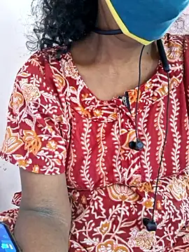 Snapshot of Tamil--Rani chatting on April 25, 7:11 am Tamil--Rani online show from April 25, 7:11 am