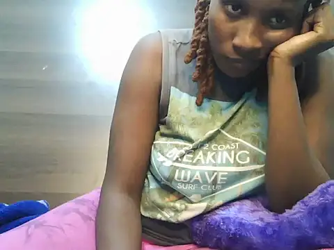 Snapshot of juiccypussy chatting on July 19, 8:18 am juiccypussy online show from July 19, 8:18 am
