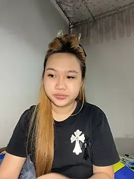 Odette68 online show from June 2, 1:40 am