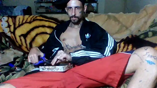 Snapshot of sellvageria chatting on November 2, 9:06 pm sellvageria online show from November 2, 9:06 pm