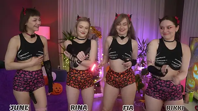 Snapshot of fiadventure chatting on October 31, 2:01 am fiadventure online show from October 31, 2:01 am