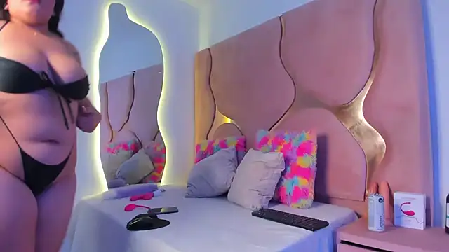 Snapshot of Bellota-ht chatting on February 27, 7:04 pm Bellota-ht online show from February 27, 7:04 pm