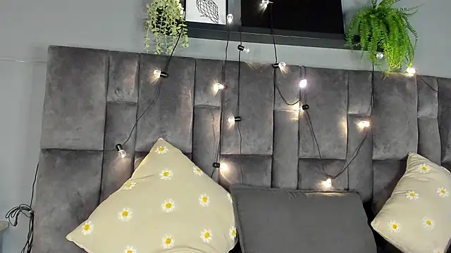 AbbyWathson online show from February 28, 11:44 am