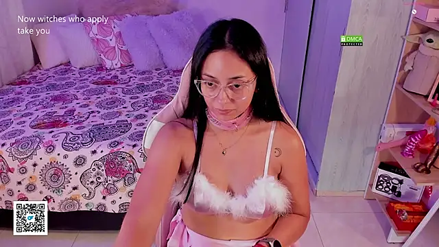 Aleja24Evans online show from December 13, 12:53 am