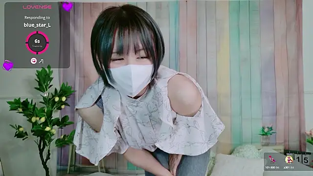 Snapshot of SERA-xx- chatting on October 15, 1:06 am SERA-xx- online show from October 15, 1:06 am