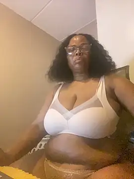 Nomthie online show from September 17, 7:37 pm