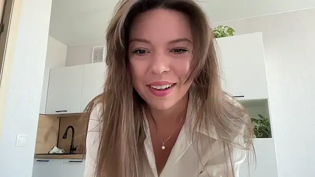 Snapshot of Victoria1Love chatting on September 15, 11:21 am Victoria1Love online show from September 15, 11:21 am