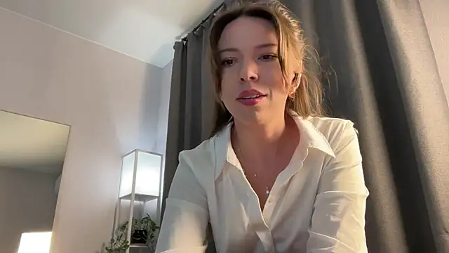 Snapshot of Victoria1Love chatting on April 19, 6:10 pm Victoria1Love online show from April 19, 6:10 pm