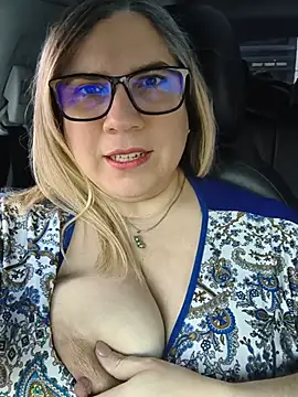 Snapshot of MissMaria chatting on July 21, 7:49 pm MissMaria online show from July 21, 7:49 pm