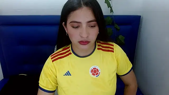 Snapshot of cherry_modelx_ chatting on June 17, 8:54 pm cherry modelx online show from June 17, 8:54 pm