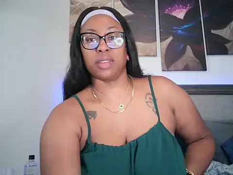 Snapshot of Nyxie_Chaos chatting on May 20, 1:50 pm Nyxie Chaos online show from May 20, 1:50 pm