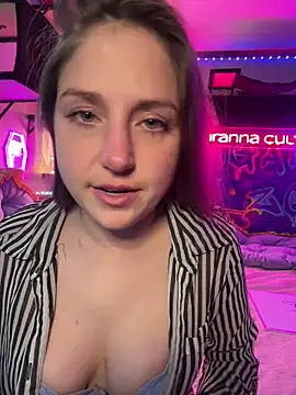 mirannacult online show from December 28, 1:06 pm