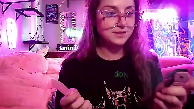 mirannacult online show from March 4, 2:21 pm