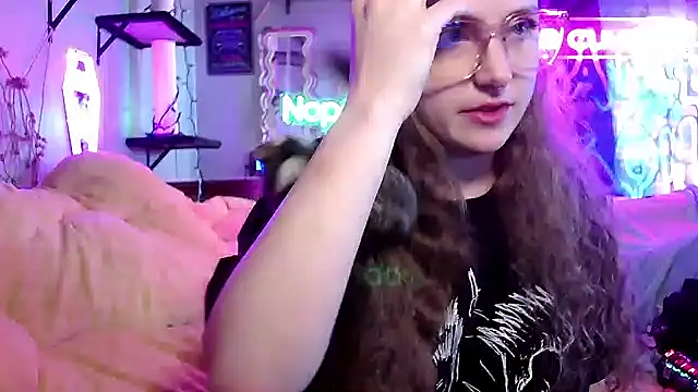 mirannacult online show from March 5, 6:12 pm