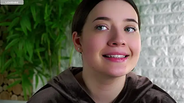 LowOncoming online show from March 30, 4:46 am