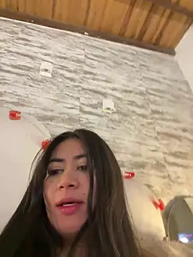 Snapshot of _MadiLee_ chatting on February 9, 12:49 am MadiLee online show from February 9, 12:49 am