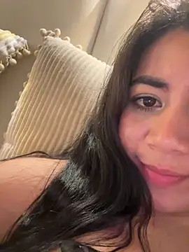 Snapshot of _MadiLee_ chatting on February 23, 11:25 pm MadiLee online show from February 23, 11:25 pm