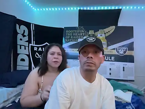 Snapshot of DaHomeEDubs chatting on February 27, 12:13 pm DaHomeEDubs online show from February 27, 12:13 pm