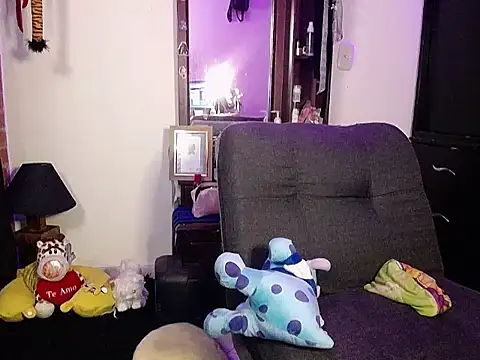 Snapshot of iam_valery chatting on January 25, 2:58 am iam valery online show from January 25, 2:58 am