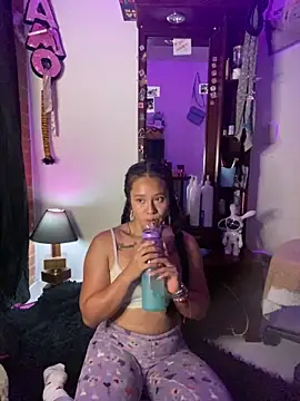 Snapshot of iam_valery chatting on September 16, 7:15 pm iam valery online show from September 16, 7:15 pm