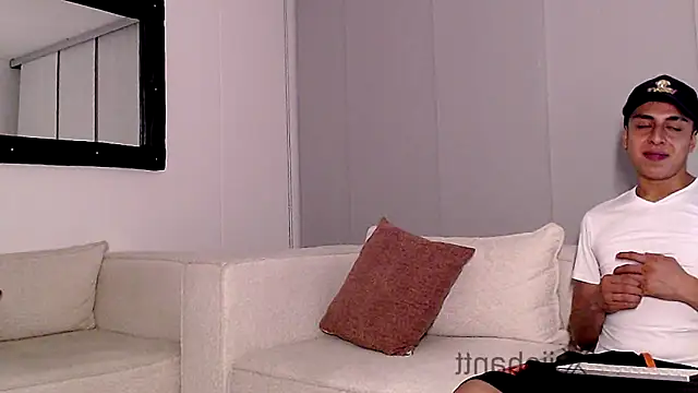 pipeynick online show from February 10, 1:10 am