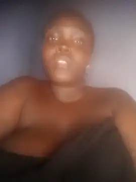 Snapshot of beauty-me_ chatting on August 3, 4:00 pm beauty-me online show from August 3, 4:00 pm