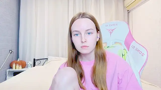 Wild  flowers online show from November 22, 8:08 pm