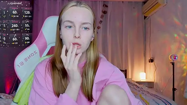 Wild  flowers online show from April 24, 10:34 pm