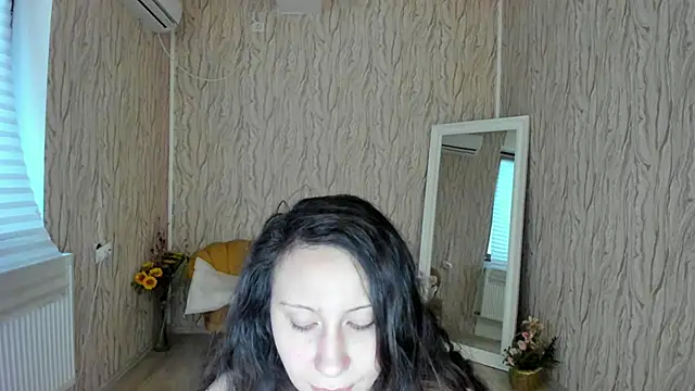 AishaRouhi online show from February 15, 5:30 am