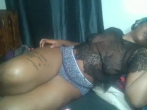 Snapshot of IAm_Katie chatting on October 11, 7:45 pm IAm Katie online show from October 11, 7:45 pm