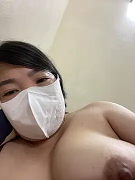 Snapshot of Hachi_Sweetbabie_ chatting on May 8, 2:33 pm Hachi Sweetbabie online show from May 8, 2:33 pm