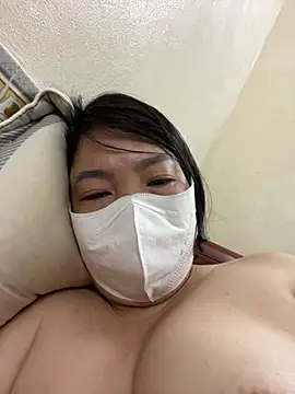 Snapshot of Hachi_Sweetbabie_ chatting on June 25, 5:12 am Hachi Sweetbabie online show from June 25, 5:12 am