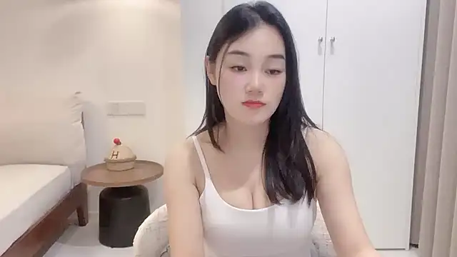 Snapshot of cloud8822 chatting on June 23, 1:20 pm cloud8822 online show from June 23, 1:20 pm