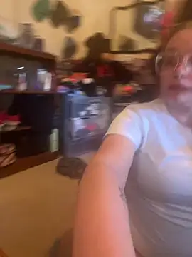 Snapshot of Lalalynn chatting on November 12, 4:29 pm Lalalynn online show from November 12, 4:29 pm