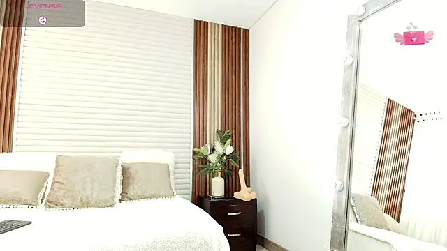 Maryantz online show from April 10, 6:23 pm