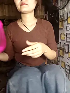 Snapshot of Girl20sexy chatting on February 19, 10:31 pm Girl20sexy online show from February 19, 10:31 pm