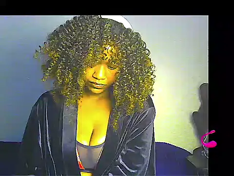 Snapshot of lilylovexx chatting on March 23, 6:56 pm lilylovexx online show from March 23, 6:56 pm