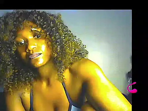 Snapshot of lilylovexx chatting on May 7, 9:53 pm lilylovexx online show from May 7, 9:53 pm