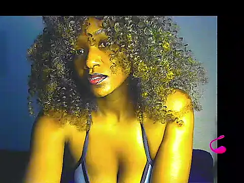 Snapshot of lilylovexx chatting on May 8, 12:10 pm lilylovexx online show from May 8, 12:10 pm