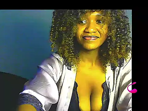 Snapshot of lilylovexx chatting on May 11, 8:28 pm lilylovexx online show from May 11, 8:28 pm