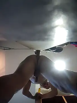 Snapshot of Hunnyhunty420 chatting on March 1, 3:25 pm Hunnyhunty420 online show from March 1, 3:25 pm