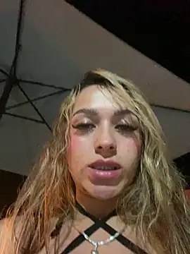 Snapshot of Grrkat chatting on March 16, 4:30 am Grrkat online show from March 16, 4:30 am