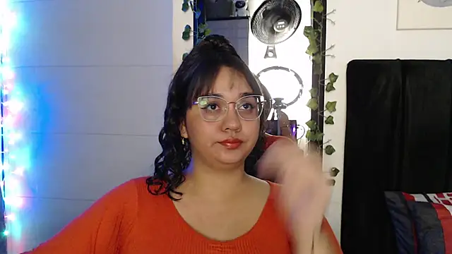 Snapshot of Alezapark chatting on June 22, 5:04 am Alezapark online show from June 22, 5:04 am