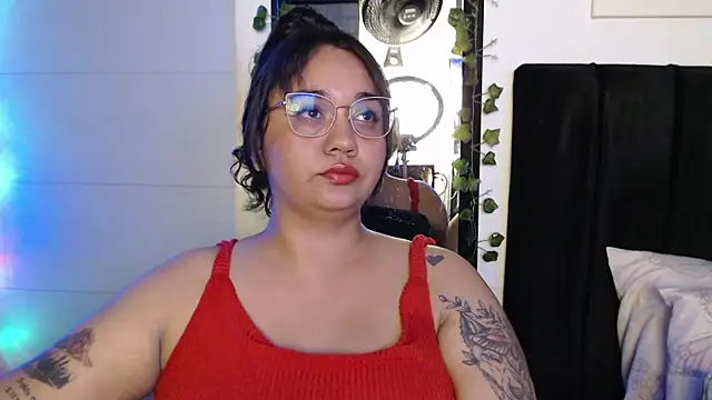 Snapshot of Alezapark chatting on June 26, 3:22 am Alezapark online show from June 26, 3:22 am