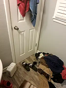 Snapshot of bigdickdaddy2184 chatting on January 6, 1:53 am bigdickdaddy2184 online show from January 6, 1:53 am