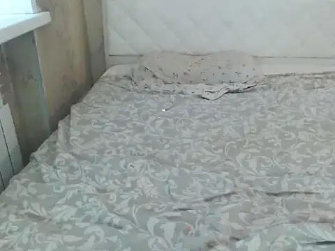 pretybella1 online show from March 4, 12:05 am