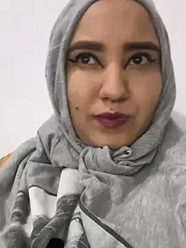 Snapshot of hannahayat chatting on December 7, 3:41 pm hannahayat online show from December 7, 3:41 pm
