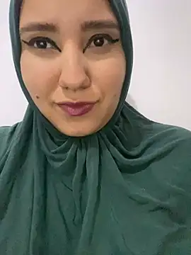 Snapshot of hannahayat chatting on February 9, 3:34 pm hannahayat online show from February 9, 3:34 pm